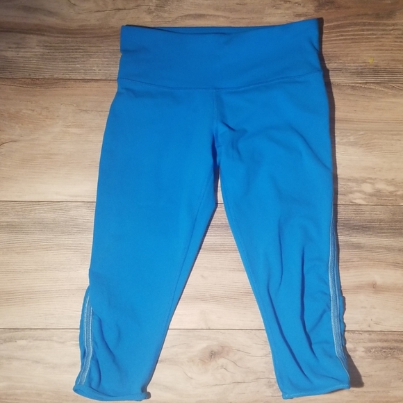 lululemon athletica Pants - Lululemon teal capri leggings size 4